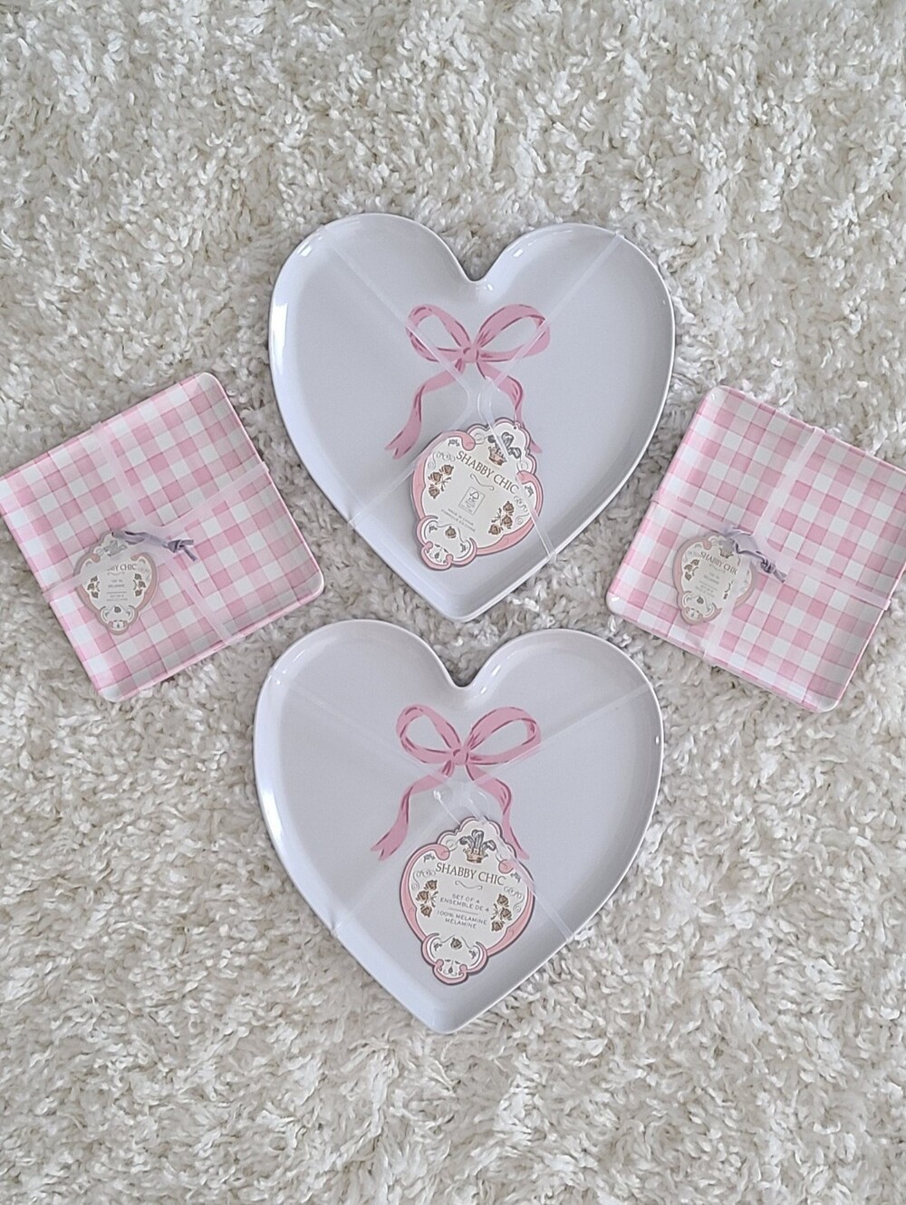 Set of 16 Shabby Chic Pink Bow and Gingham Melamine Plates